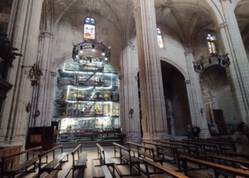 El Bisbat restaura el gran retaule de Sant Josep de la Catedral de Tortosa