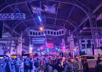 ‘On la connectivitat flueix: un tomb pel Mobile World Congress 2025’, per Irene López