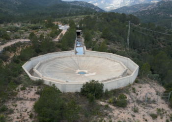 L’aigua comença a córrer pel canal Xerta-Sénia després de 12 anys sec