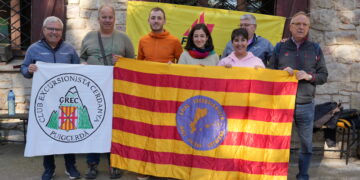 Els agents implicats en rescats de muntanya comparteixen experiències per millorar la col·laboració