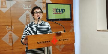 La CUP Tortosa reclama que la recàrrega de vehicles elèctrics sigui de pagament