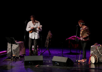 Litterarum amplia mirades a altres territoris de parla catalana en la seva majoria d’edat