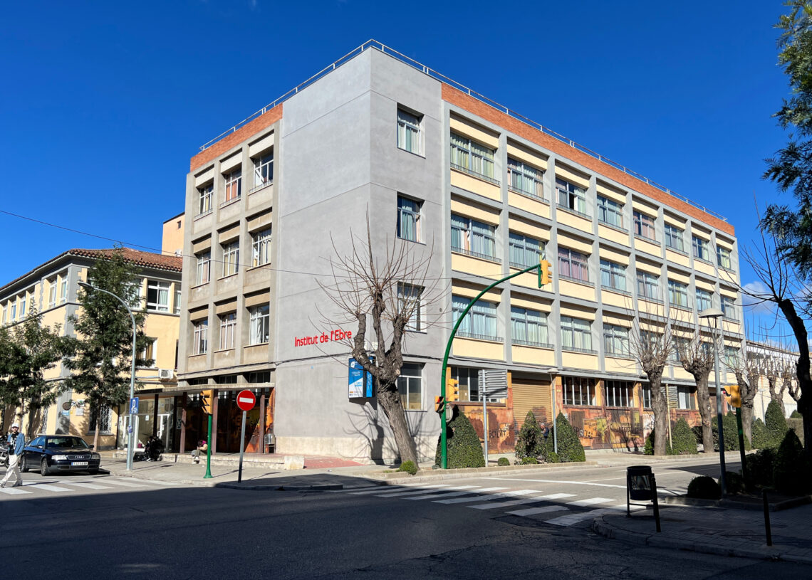 Sancions de sis mesos de suspensió d’ocupació i sou per a l’exdirector i l’administradora de l’Institut de l’Ebre per les pràctiques irregulars