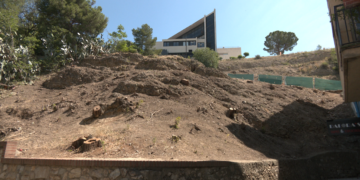 Inicien el desbrossament del talús on s’instal·laran els dos ascensors de l’HTVC