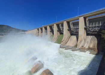 La CHE reforça l’estudi de la mobilització de sediments aprofitant la crescuda controlada del riu