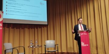 Tortosa rehabilitarà i destinarà a habitatge públic l’edifici del costat de la porta de l’Olivera de la Catedral