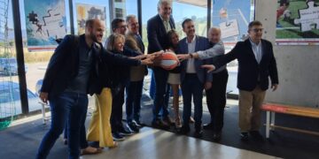 Fernando Romay anima a reinventar-se en el món laboral en la Fira d’Ocupació 45+