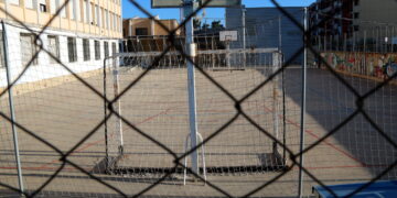 Els exdirectors de l’Institut Dertosa lamenten la falta de consens en l’elecció de la nova directora