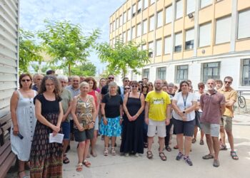 El professorat del Dertosa alerta que el conflicte per la nova direcció ‘bloqueja’ el funcionament de l’institut