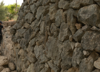 La cooperativa Terram impulsa la recuperació de l’ofici de margener formant persones amb risc d’exclusió social