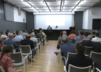 Paneque realitza una jornada tècnica sobre el Pla de Barris a l’Ebre per resoldre els dubtes dels ajuntaments