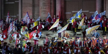 Tortosa s’endinsa al segle XVI amb la cerimònia d’inauguració de la XXVIII Festa del Renaixement