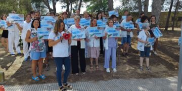 Sis mesos de protestes: els treballadors de l’Hospital de Tortosa reclamen ‘passar de les paraules als fets’