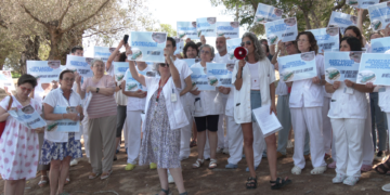 Els treballadors de l’HTVC criden a la ciutadania a reclamar la represa de les obres d’ampliació