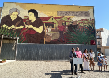 Els Reguers recorda la cooperativa cabassera ‘El Porvenir’ amb un mural