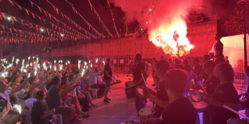 La colla de diables Lo Golafre de Tortosa commemora els seus 40 anys d’història