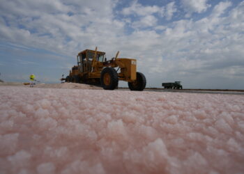Infosa preveu una collita de 85.000 tones de sal, limitada per les pluges de la tardor