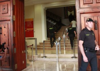 Ferran Bel i Meritxell Roigé citats a declarar en el judici del cas Efial, el setembre del 2026