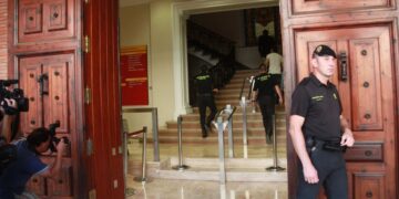 Ferran Bel i Meritxell Roigé citats a declarar en el judici del cas Efial, el setembre del 2026