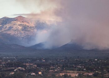 Un mes de l’incendi del Baix Ebre: els Bombers recorden la ràpida resposta per frenar el foc de Paüls