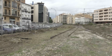 El govern municipal assegura que Roigé ‘va vendre fum’ amb l’aparcament d’Adif