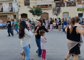 La Ribera d’Ebre balla a ritme de jota en la 14a Festa Comarcal a Ginestar