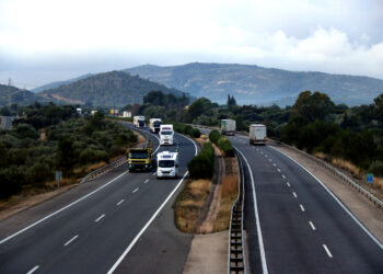 Els transportistes reclamen tornar a circular per l’N-340