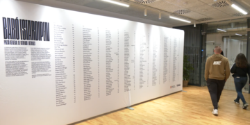 ‘Baró Estardipen’, l’exposició que recorda l’intent d’extermini del poble gitano