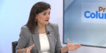 La diputada Elisa Vedrina (PP) defensa la vinculació d’immigració i treball per garantir una gestió ordenada