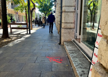 ASSIDE dona un toc d’atenció per millorar l’accessibilitat als comerços