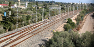 Trens Dignes celebra l’impuls del Corredor Mediterrani però exigeix garanties de connexió per a les Terres de l’Ebre