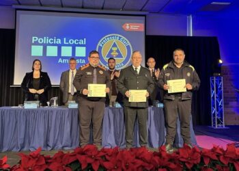 Amposta redueix la delinqüència i reconeix la tasca de la Policia Local