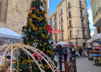 Tortosa omple el nucli antic d’artesania i tradició amb la Fira de Nadal
