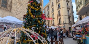 Tortosa omple el nucli antic d’artesania i tradició amb la Fira de Nadal
