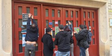 Els docents reclamen millores salarials i menys ràtios en l’inici de la negociació amb Educació