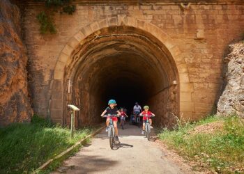 La Costa Daurada i les Terres de l’Ebre es promocionen a FITUR com a destinacions cicloturístiques de referència
