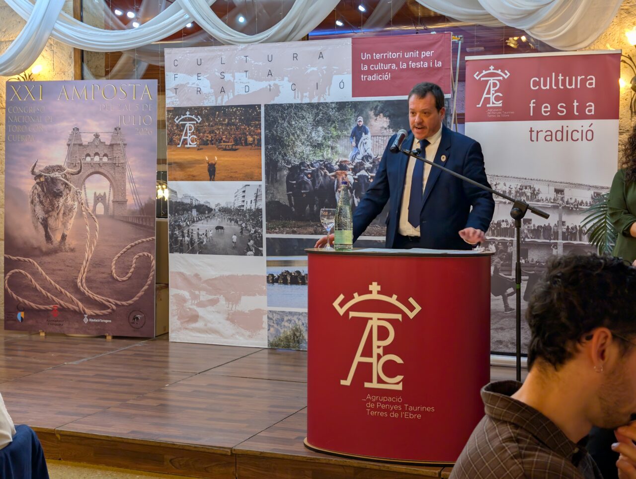 El conseller Ordeig, present a la Gala Taurina, reforça el suport del Govern amb els bous