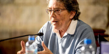 Mor Zoraida Burgos, escriptora i bibliotecària tortosina, als 92 anys