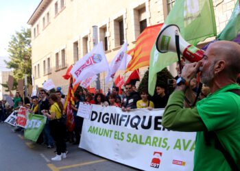 Sindicats i Educació mantenen oberta la negociació per millores laborals i ràtios
