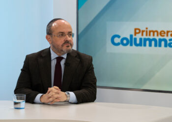 Alejandro Fernández assumeix errors en les infraestructures i reclama dimissions en plena crisi de mobilitat