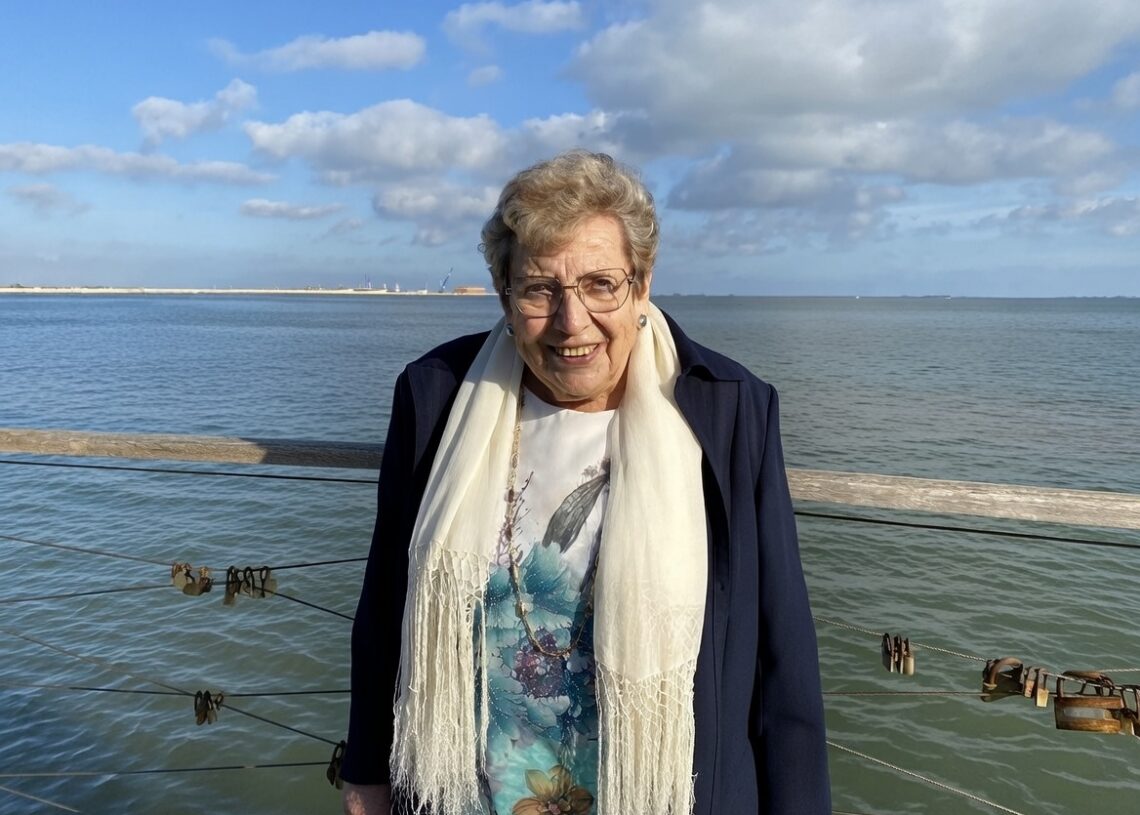 50 anys de l’Institut Montsià. Homenatge a Pilar Garcia: Una vida dedicada a l’ensenyament i a la comunitat, per Gabriel Perles