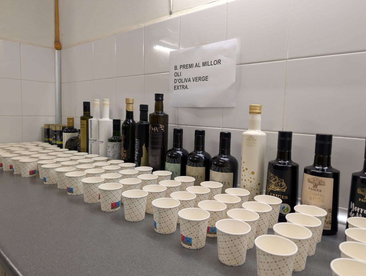 La 42a edició del Concurs al Tast de la Fira de l’Oli de Jesús selecciona els millors olis entre 61 mostres