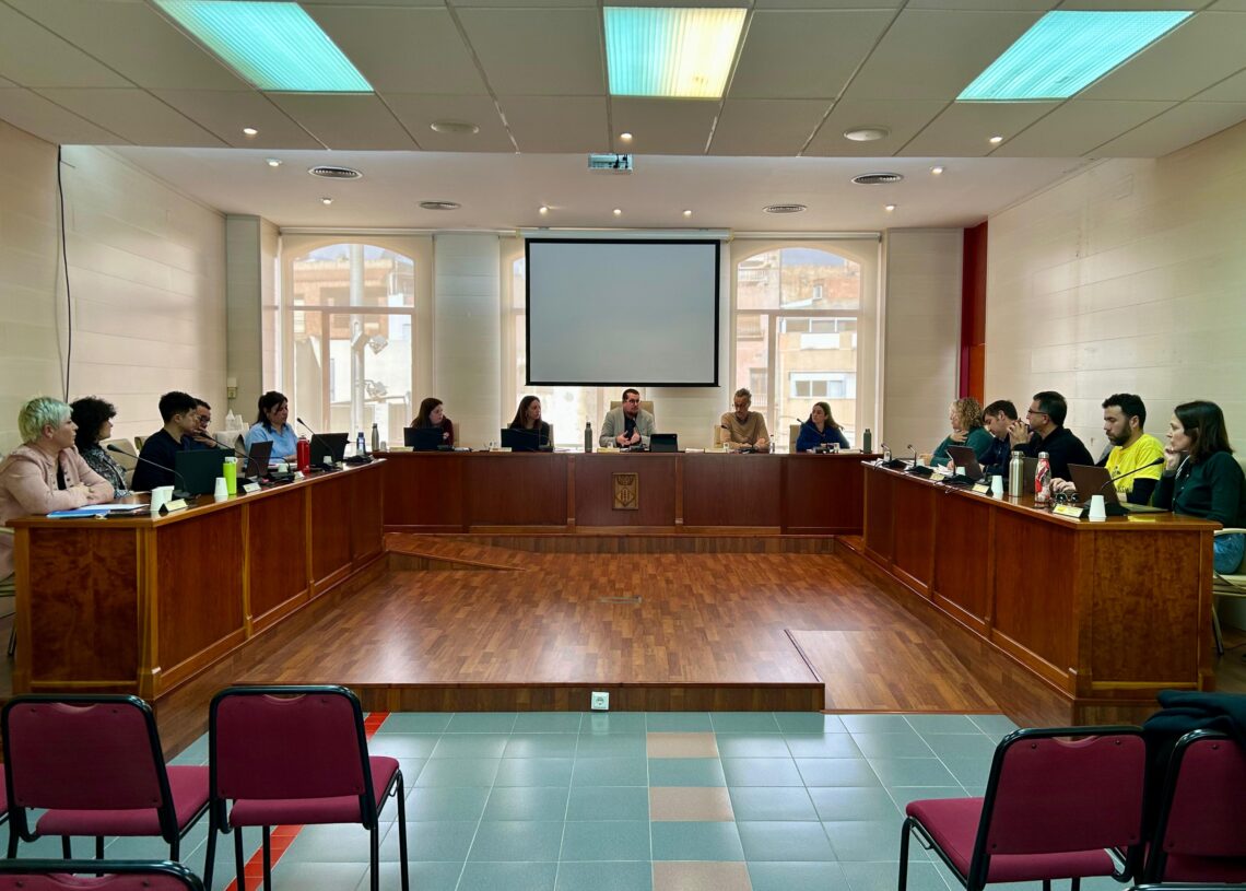 Alcanar aprova el pressupost més alt de la seua història: 19 milions d’euros per al 2026