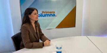 Mònica Sales (Junts) demana no negociar els pressupostos fins a resoldre la crisi de rodalies 