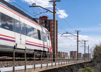 Trens i serveis que necessitem els catalans