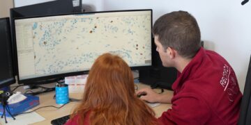 La recerca contra el càncer de mama aposta per la intel·ligència artificial en el Dia Mundial Contra el Càncer