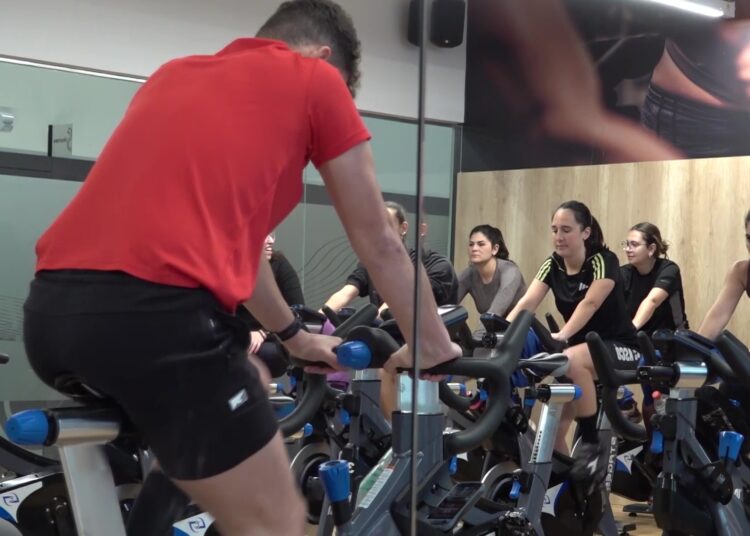 Ascó obri el nou complex esportiu amb bona acollida i mirada a una oferta completa