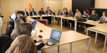 Educació defensa l’“Acord de país per l’educació” pactat amb CCOO i UGT enmig de crítiques i mobilitzacions