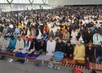 Més de 2.500 persones celebren el final del Ramadà a Tortosa amb l’Eid al-Fitr