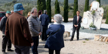 Freginals recorda les víctimes de l’accident de l’AP-7 deu anys després